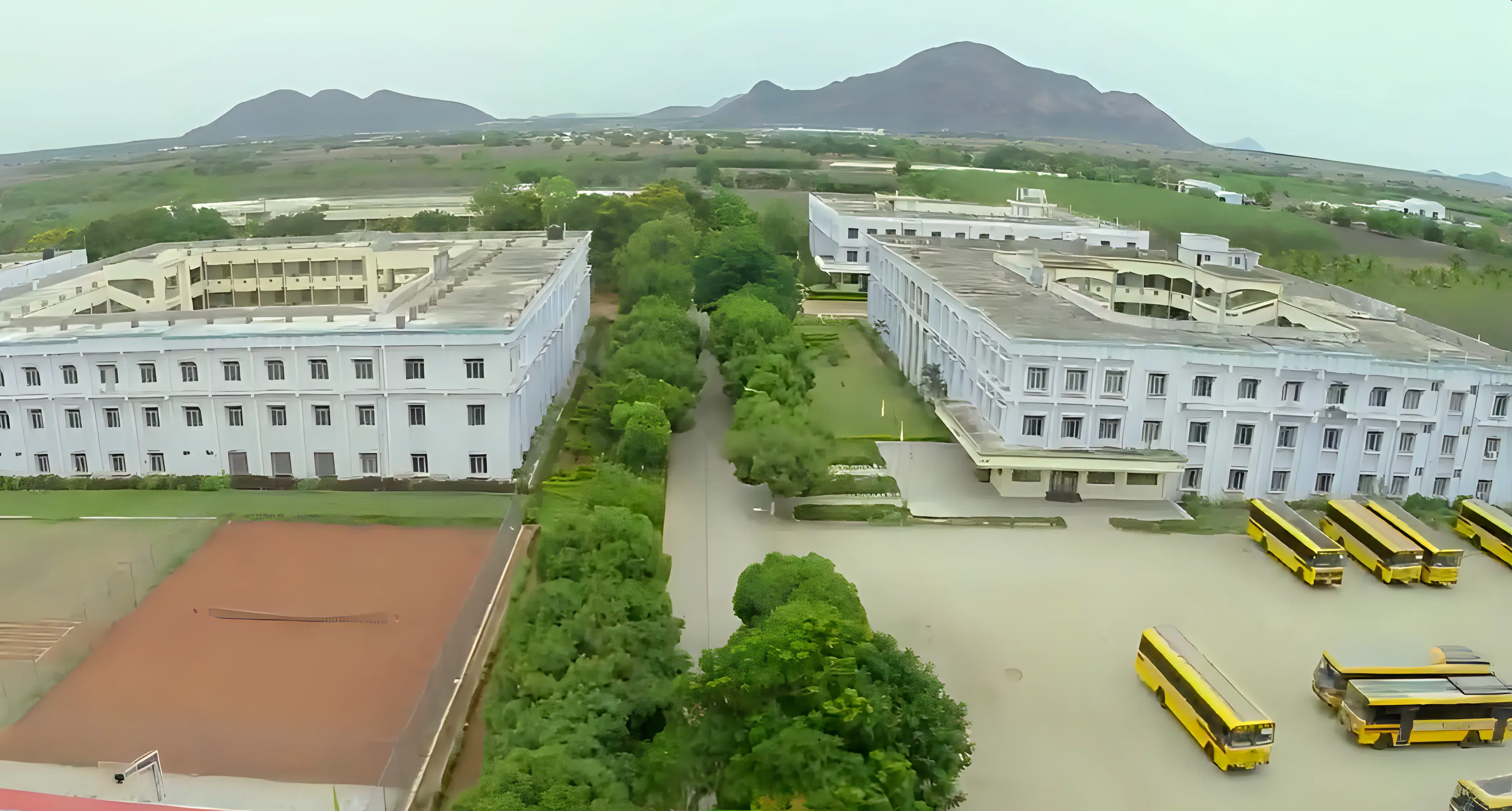 Narasaraopeta Engineering College Campus photo 15